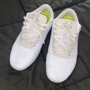 Cheerleading shoes